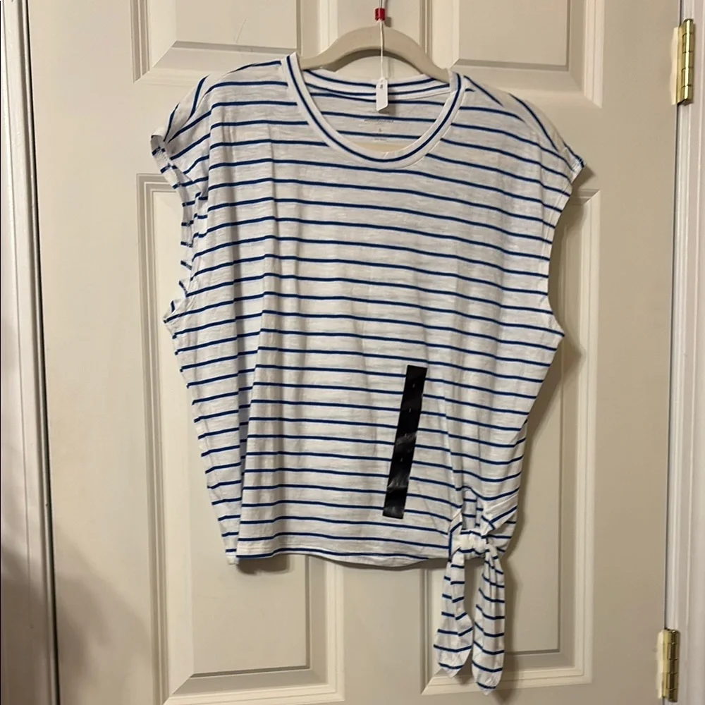 NWT Banana Republic Blue White Sleeveless Tee with Tie Front - Picture 8 of 12
